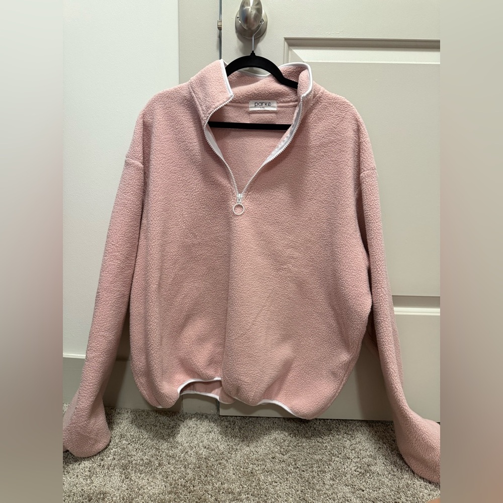 Parke Large/XL Fuzzy Half Zip Sweatshirt. ⚡️💕